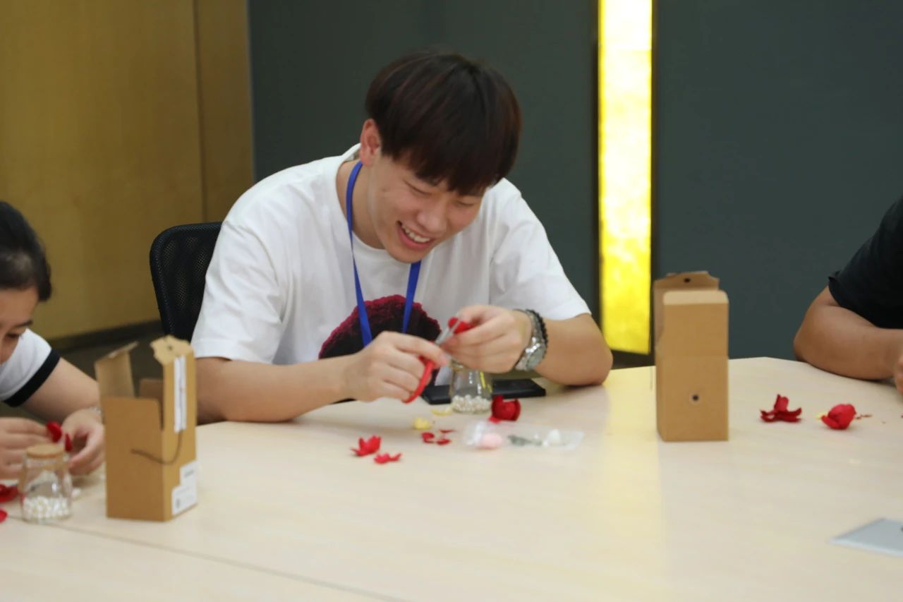 f8c971a015d1d6b6a8ba8c8090059552