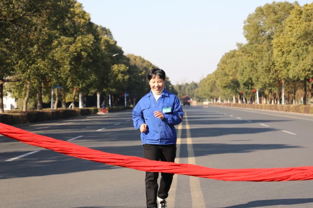 be8e7c8360050ee557bb08c8e80aa20c